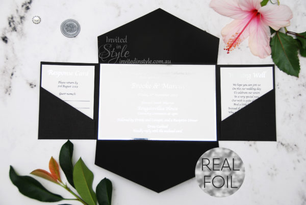 All-in-one invitation with Foil - Image 5