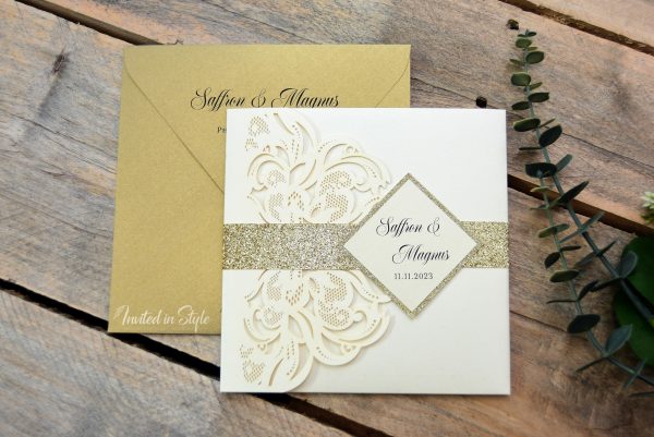 Duchess - Square Pocketfold