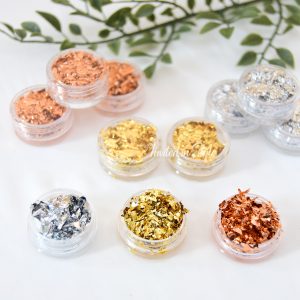 Gold / Rose gold / Silver leaf flakes