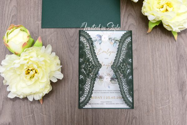 Chantilly Lace Gate fold - Image 3
