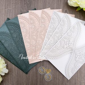 Chantilly Lace Gate fold