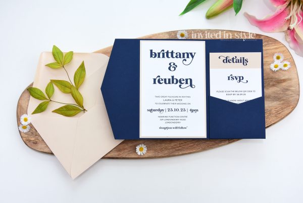 Navy & nude Pocketfold