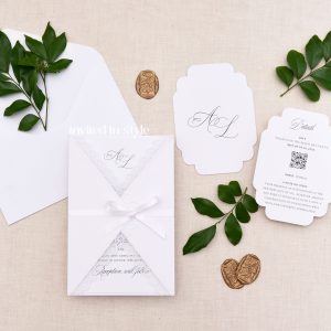 Lace-edge wrap